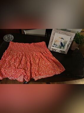 Aerie Coral Red Floral Smocked Skater Shorts